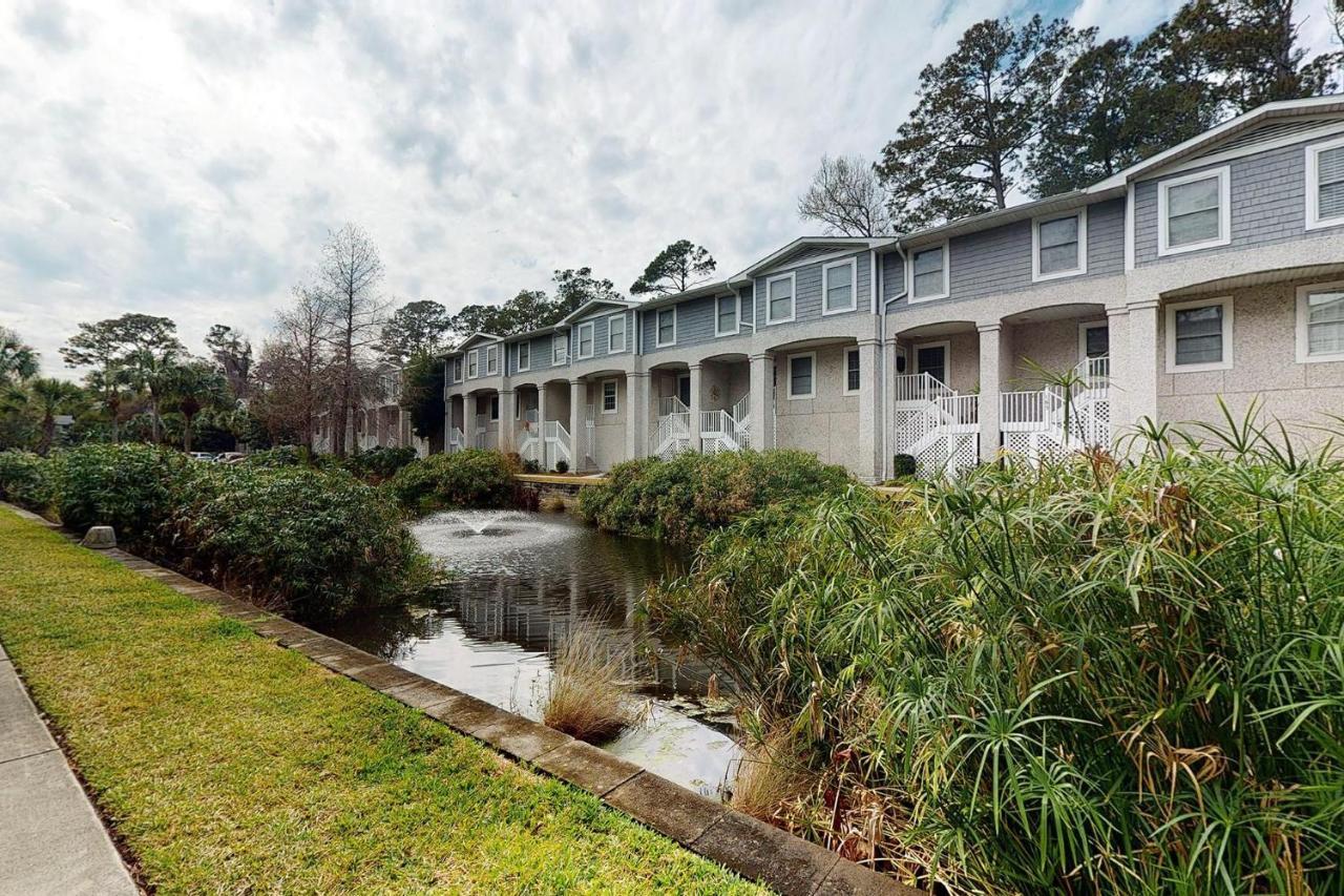 Salty Breeze At Demere Landing Unit 168 - Salt Air Dr St. Simons Island Exterior photo